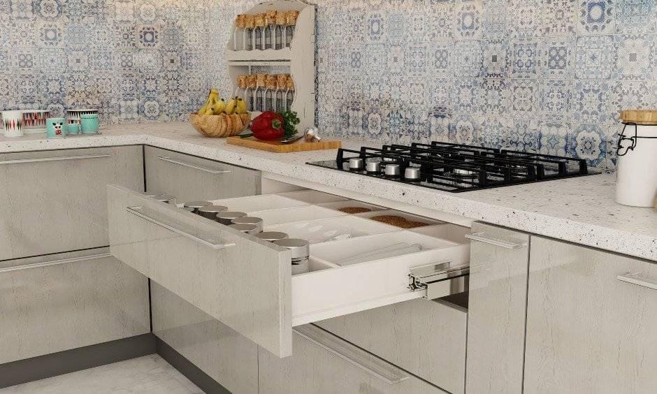 l-shaped-kitchen-design-layout-drawers-organisers-indian-homes